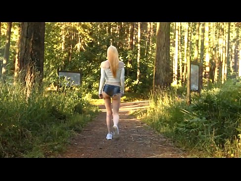 ❤️ Bela virino moviĝas malrapide, ne nuda video ️  Sekso ĉe porno eo.hentaivost.ru ❤