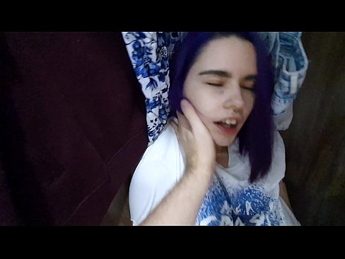 ❤️ Trovis mian fratinon en la ŝranko kaj helpis ŝin kumi ️  Sekso ĉe porno eo.hentaivost.ru ❤